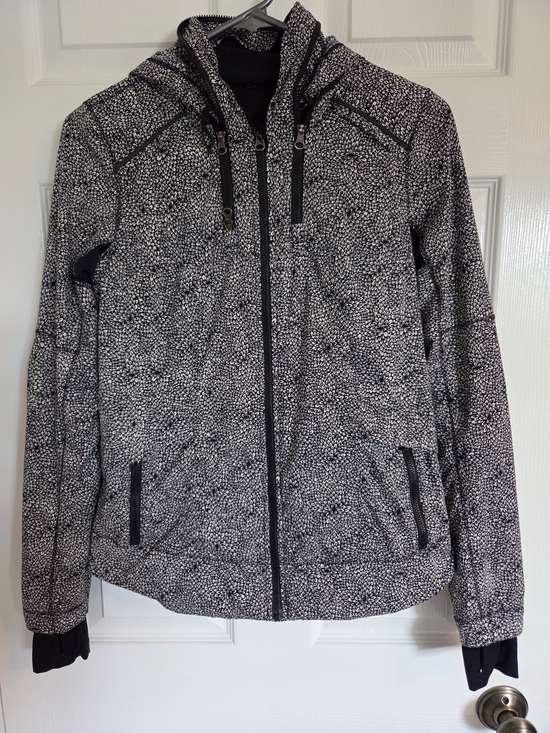 lululemon athletica Tops - lululemon Black and White Speckled Floral Hooded Jacket Size Small